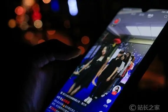 有消息称腾讯投资快手，或将持股30%至40%！短视频市场又将迎来“搅局者”么？